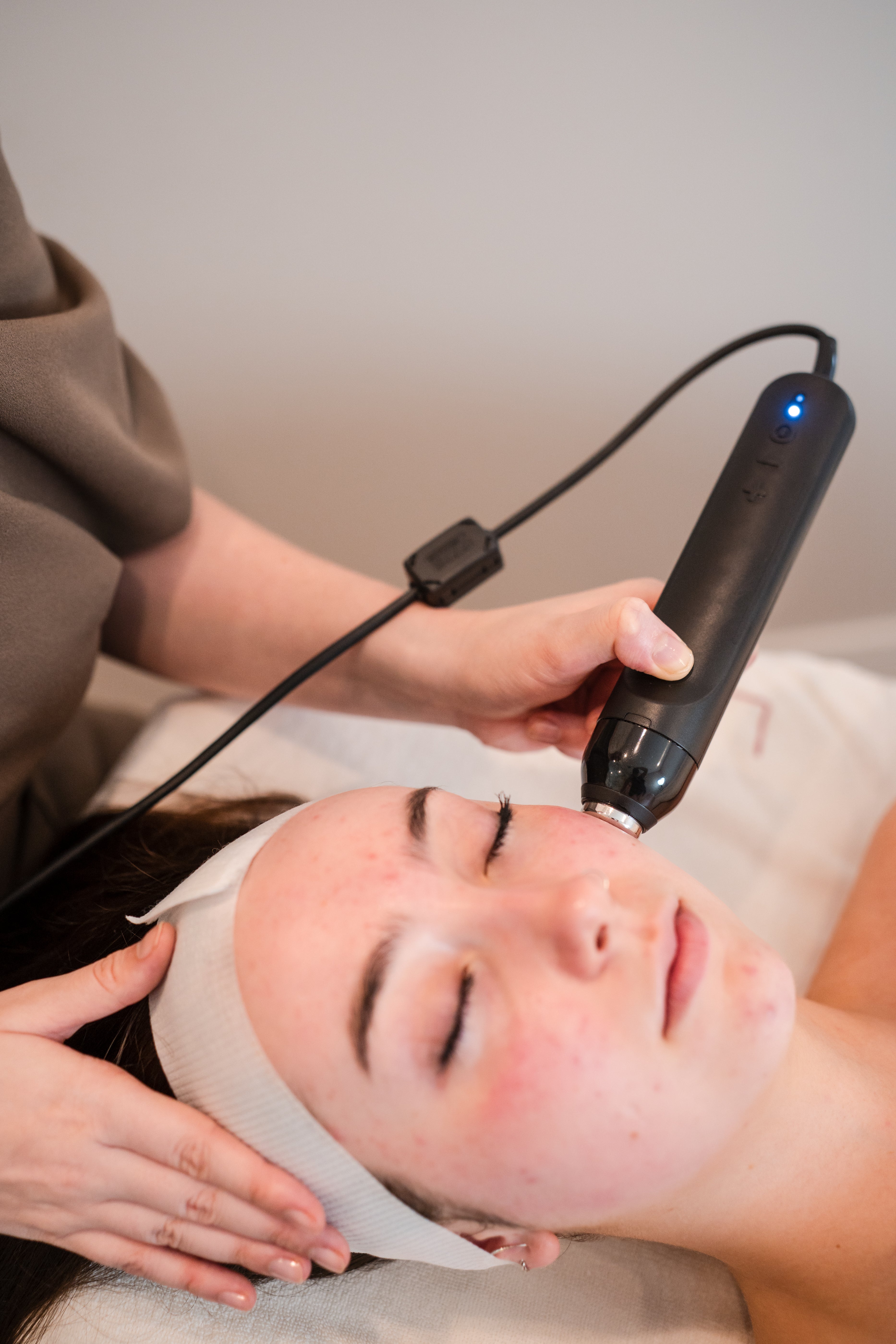 RF Skin Tightening/Geneo Glo2Facial 4 Pack